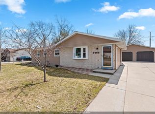 2466 Pecan St, Green Bay, WI 54311