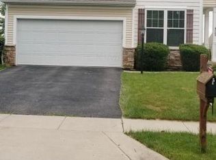 8009 Aspen Ridge Dr, Blacklick, OH 43004