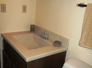 1400 S Theodore St, Appleton, WI 54915