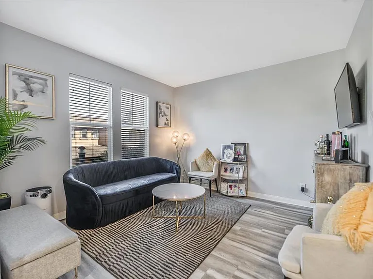 2280 Lattice Ln — Photo 5