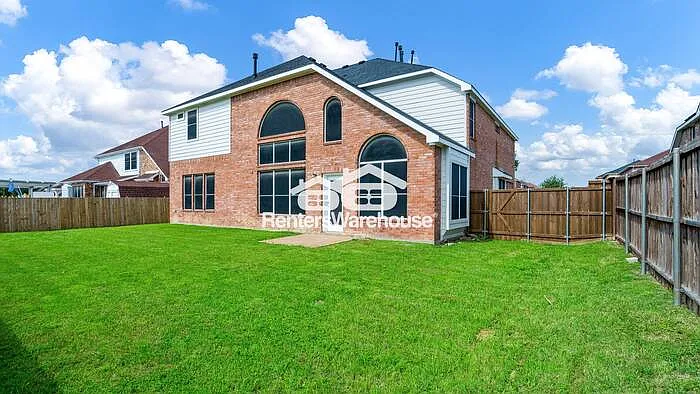 508 Lilac Ln — Photo 47