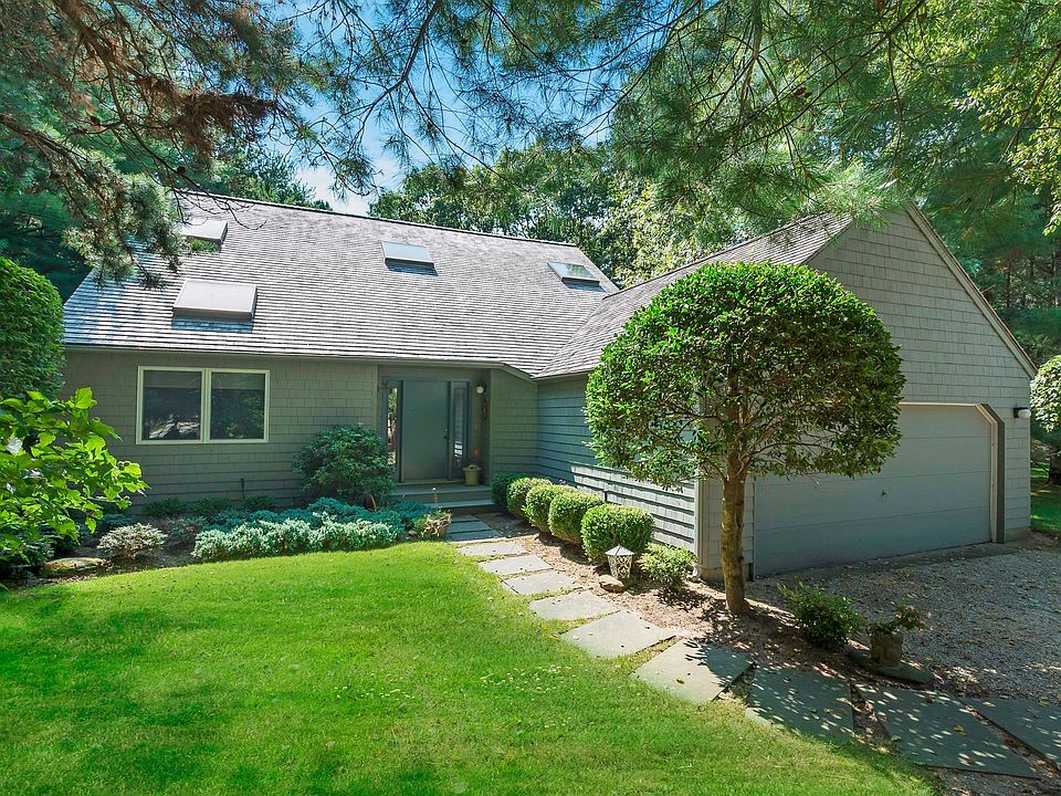 1st image of 46 Huckleberry Ln