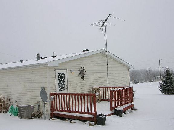 3rd image of 228 County Road 1675
