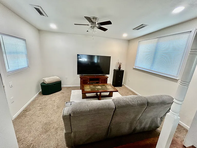 756 Boxwood Dr — Photo 11