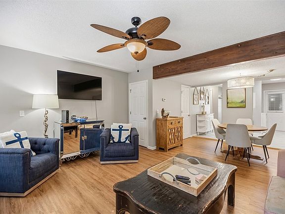 5th image of 1000 Sea Island Rd #10