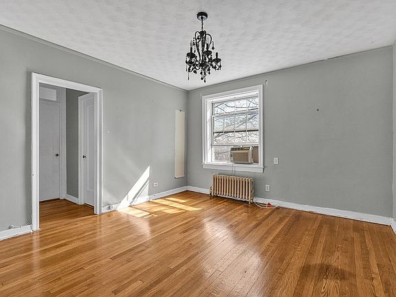 3rd image of 51-42 30th Ave APT 5I