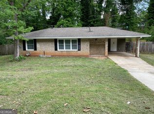 4810 Pinedale Dr, Forest Park, GA 30297