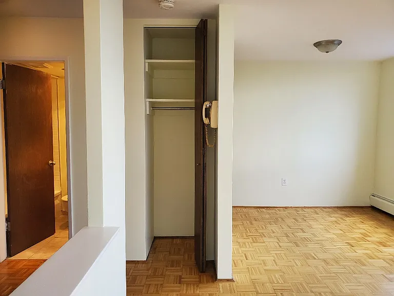 1251 Cardero St — Photo 18
