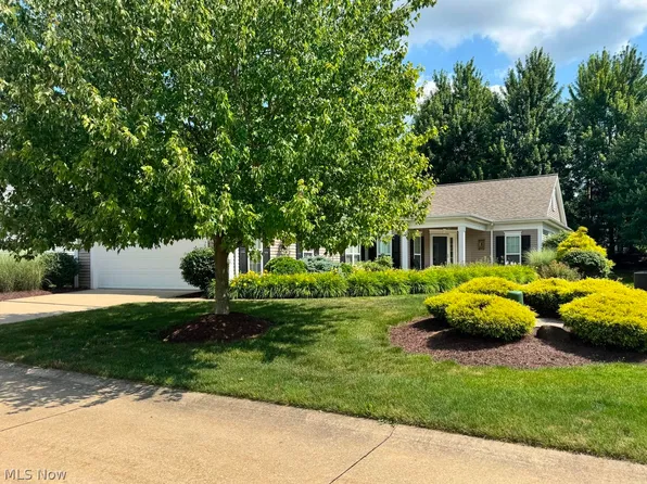 5210 Spruce Pointe Ln, Brunswick, OH 44212