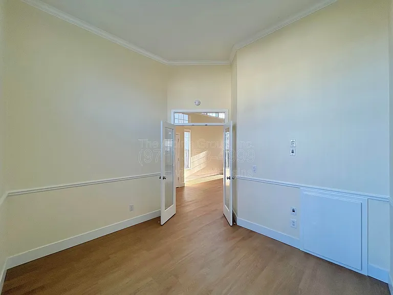 351 NW Kotrik Pl — Photo 8