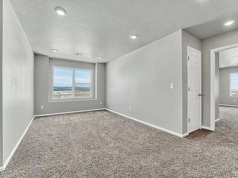 6098 N Lisbon St — Photo 14