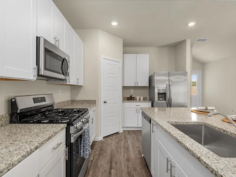 13591 Bay Springs Dr — Photo 12