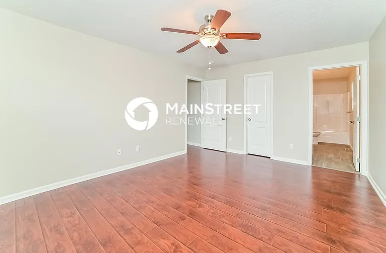 5217 Oakhill Dr — Photo 10