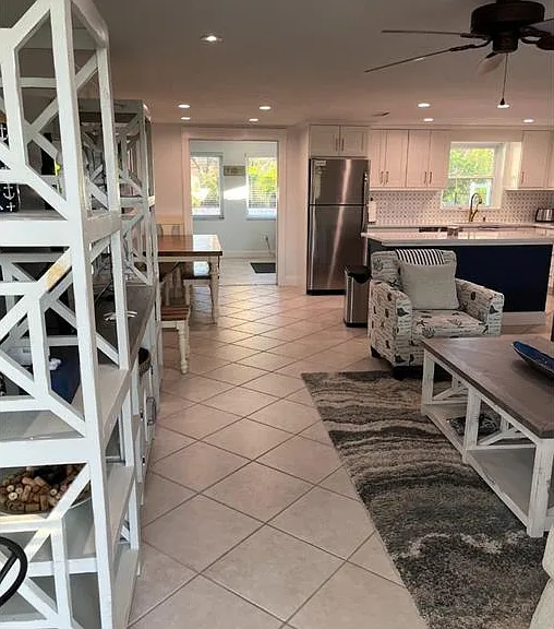 345 Avenida Leona — Photo 6