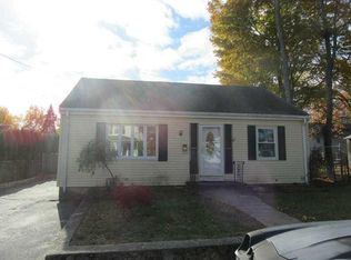 13 Meadow Ave, Cumberland, RI 02864