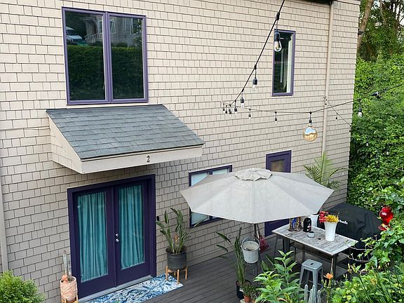 West Double-Door Entry Deck