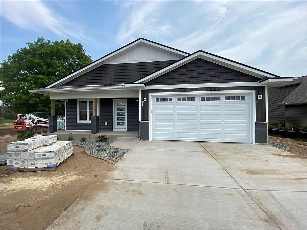 2352 St. Andrews Drive, Altoona, WI 54720 Zillow