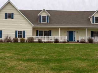 8600 Military Rd, Dubuque, IA 52003