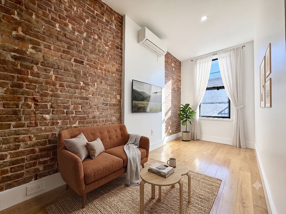 1st image of 1725 Harman St APT 2R