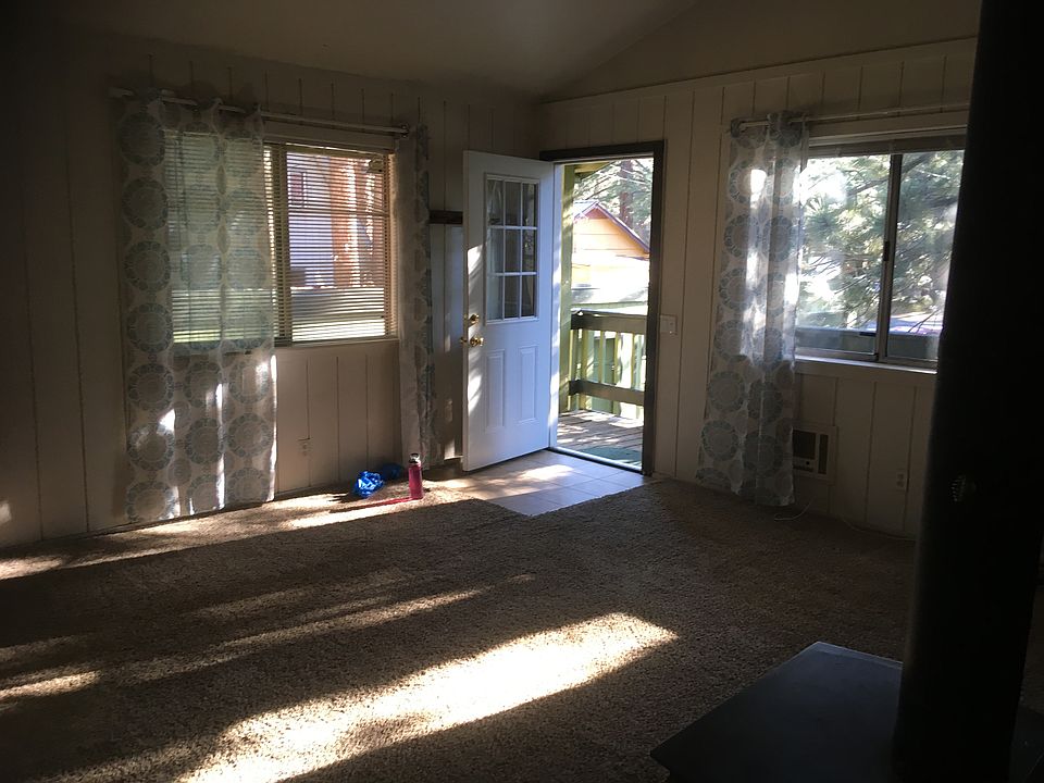 1st image of 477 Mono St APT B
