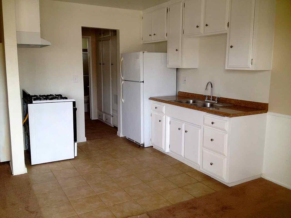 2nd image of 9128 Palm St APT 6