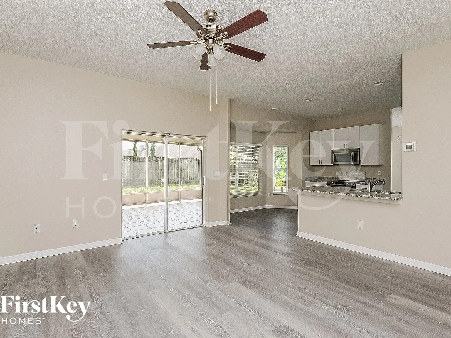 4 bed, 2.5 bath, 2085 sqft, $2,775 — Photo 3