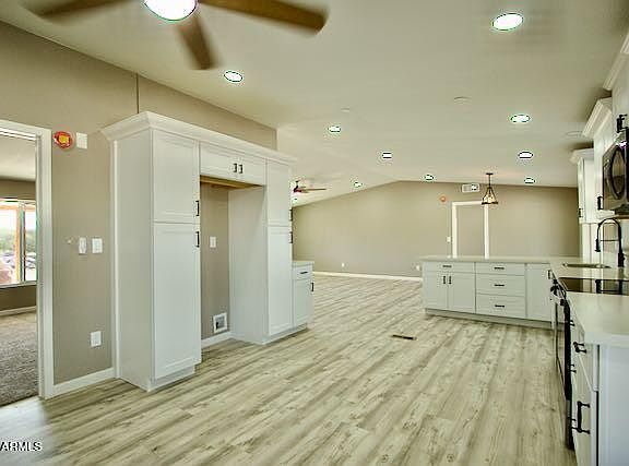 3rd image of 1470 S BOWMAN Road