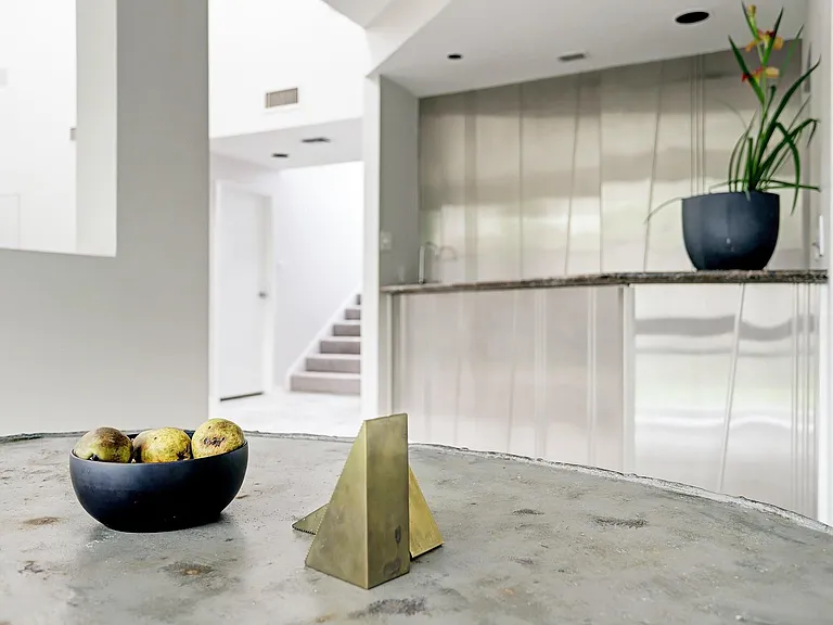 5300 Mercer St #9 — Photo 8