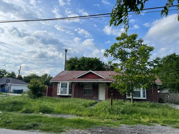 925 San Patricio St, San Antonio, TX 78207