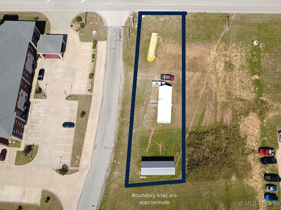 2nd image of 11307 Vegas Rd