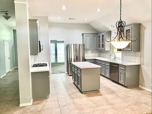 2nd image of 21414 Willow Glade Dr