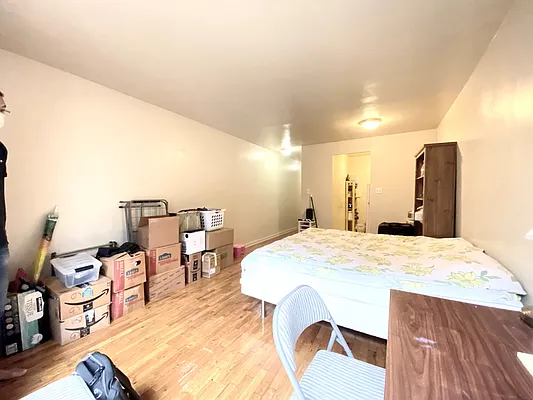 Rented by Douglas Elliman | media 3