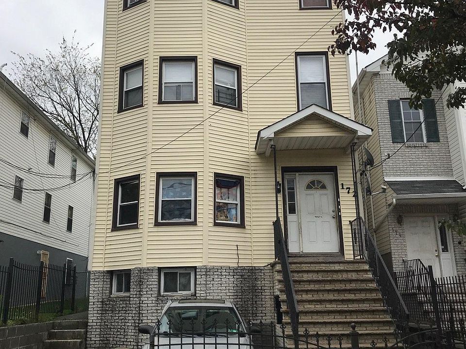 1st image of 172 Hillside Ave #2