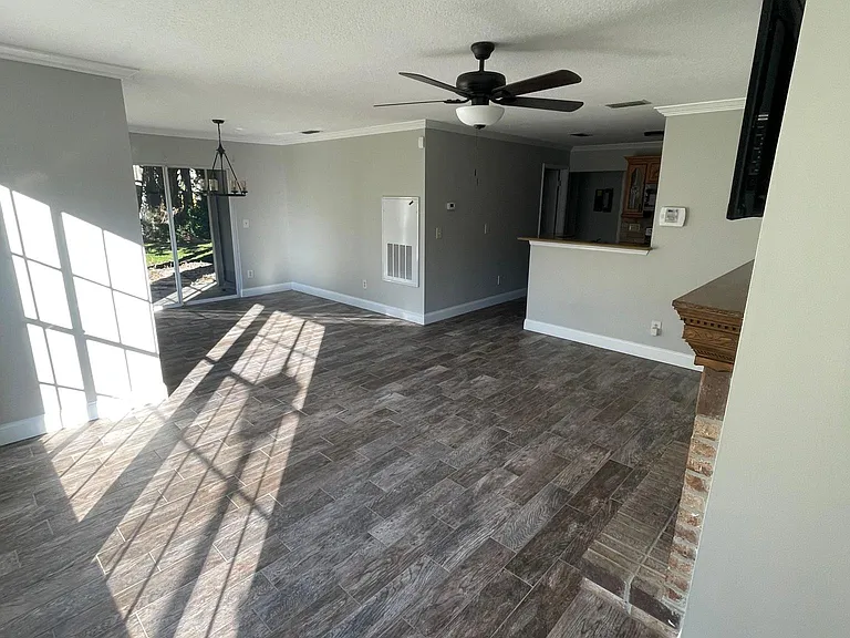 937 Birmingham Ct #105 — Photo 2
