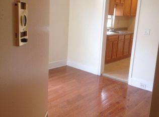 230 3rd St #3, Newark, NJ 07107