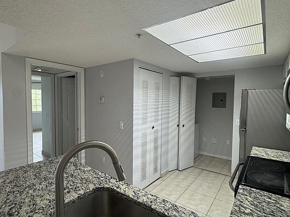 2nd image of 5045 Wiles Rd APT 308