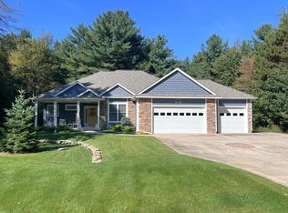 7238 Bennington Greens Dr, Owosso, MI