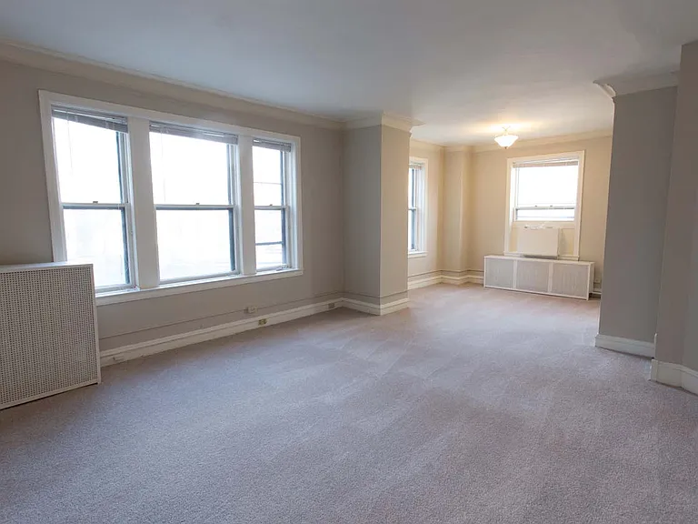 Dining/Living room