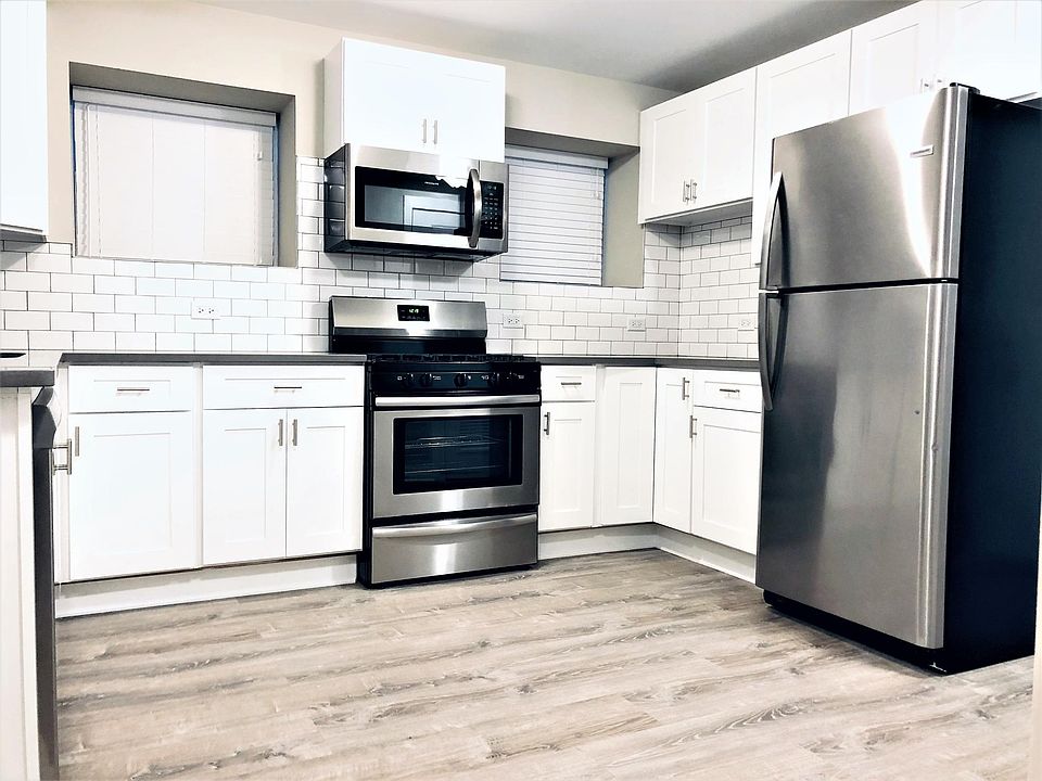 1st image of 3424 N Elaine Pl #Gw