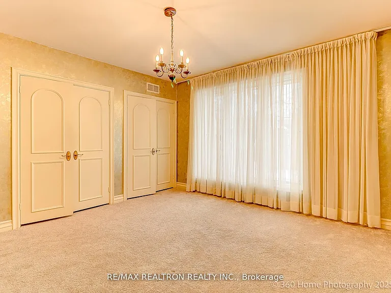 29 Sultana Ave — Photo 43