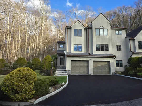 68 CLEARWOOD COURT, Somers, NY 10589