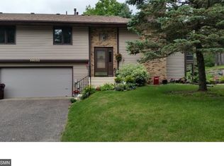 30151 Olinda Trl, Lindstrom, MN 55045