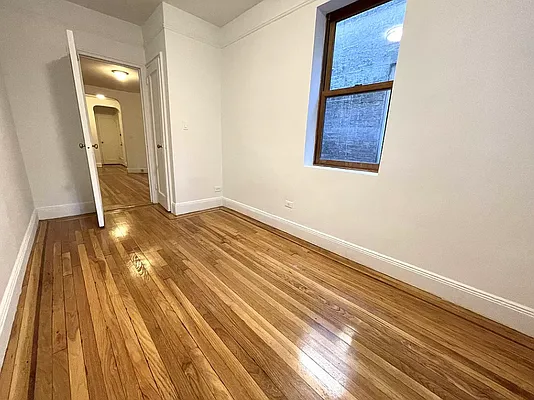 Rented by J PRESTON AND ASSOCIATES INC | media 19