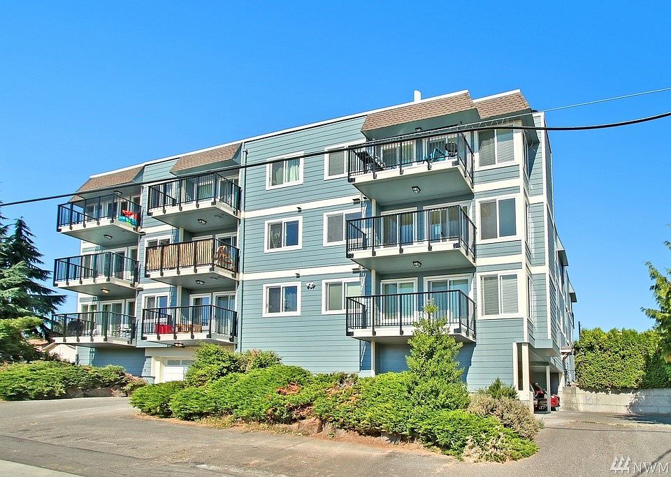 1st image of 10110 Greenwood Ave N #205
