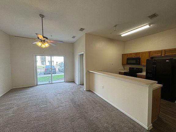 5th image of 5051 Playpen Dr Unit 5