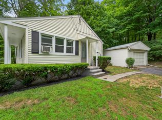 115 Mountain Rd, Farmington, CT 06032