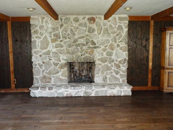 4th image of 12345 Bradford Dr