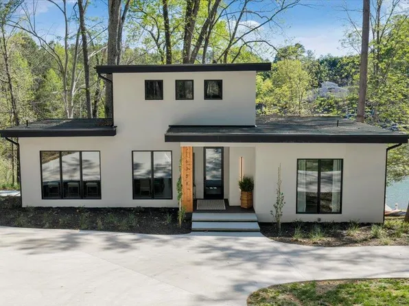 16358 Moneta Rd, Moneta, VA 24121