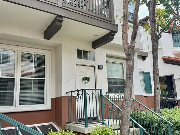 2854 Ballesteros Ln, Tustin, CA 92782