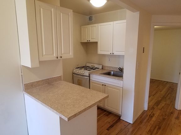 4th image of 333 E 95th St APT 3D